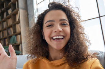 How to make friends online.