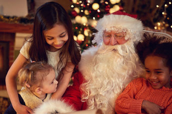 This Santa uses ASL to share joy with kids from the deaf community.