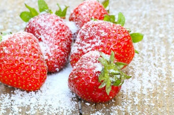 Strawberries sweetened with artificial sweetener.