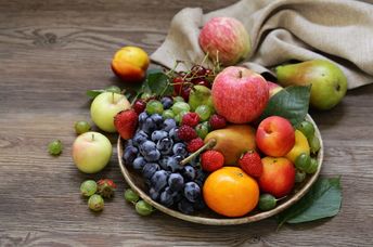 These fruits have edible peels.