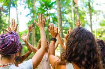 Ecstatic dance can offer powerful benefits.