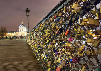 Hundreds of thousands of love-locks were once affixed to the many bridges crossing the Seine in Paris. (Curtis Simmons/CC BY-NC 2.0)