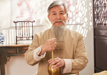Chinese practitioner of traditional healing.