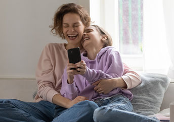Mother and daughter with a healthy relationship.