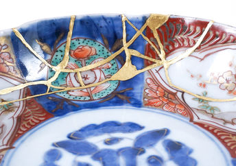 This Japanese Imari plate was healed by Kintsugi.