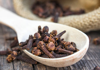 Fresh cloves and clove oil are full of health benefits.