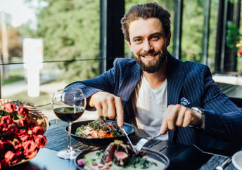 Faux steaks that look and taste like real meat..