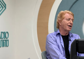 Radio personality Shimon Parnass