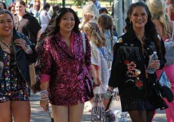 Fans theme dressing for a concert.