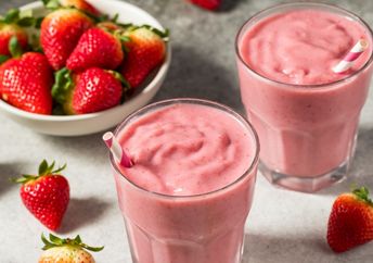 Strawberry smoothies are very healthy.