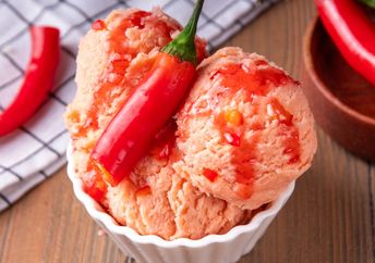 Chilli Pepper Ice Cream Sundae is swizy.