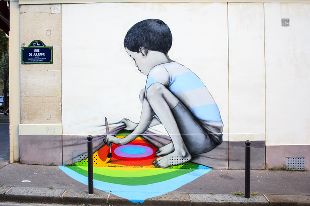 Street art by Seth Globepainter.