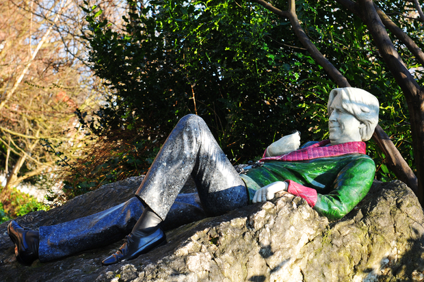 Statue of Oscar Wilde in Merrion Square, Dublin, Ireland