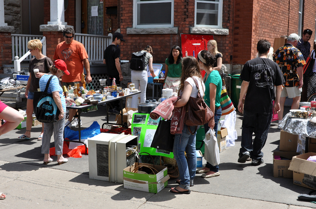An neighborhood garage sale in Ottawa, Ontario (Paul McKinnon / Shutterstock.com)