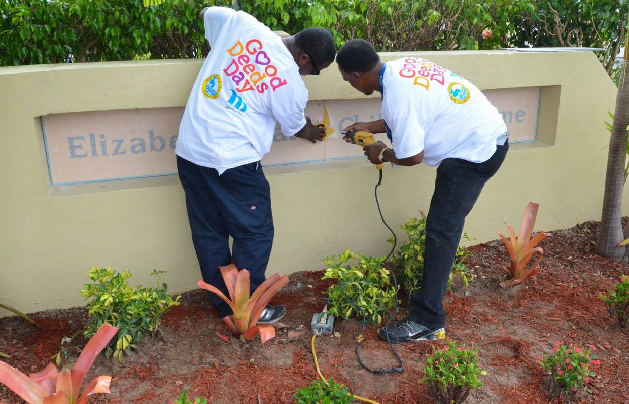 Volunteers renovate a children’s home in Nassau, Bahamas (Good Deeds Day)