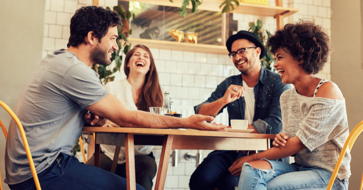 Surrounding yourself with uplifting people will make you want to better yourself. (Shutterstock)