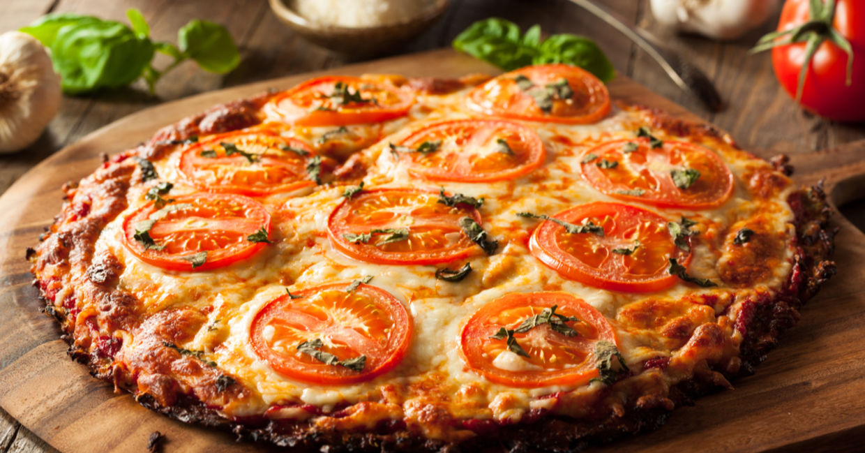 Healthy cauliflower recipe for pizza crust.