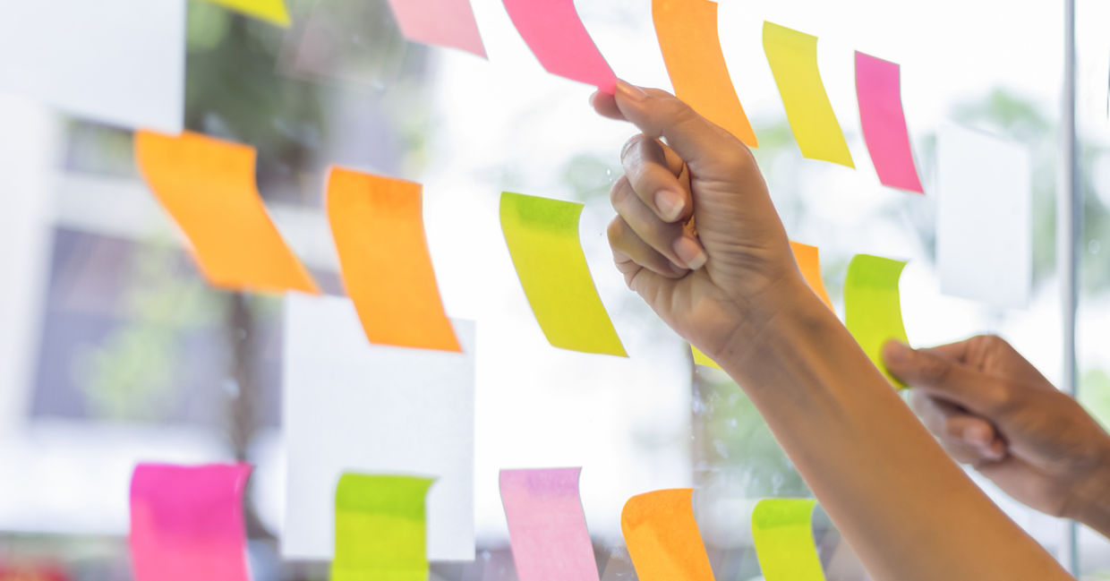 Post-it notes helping the homeless