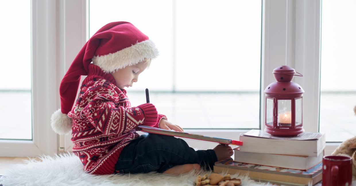 Stationary set for snow day letter-writing