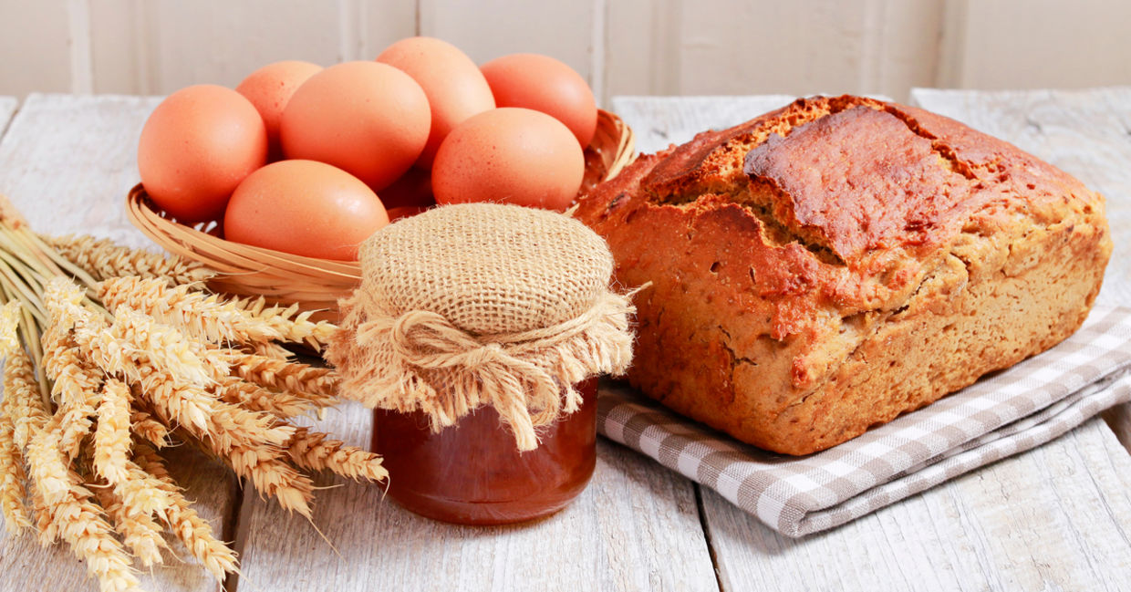 Honey oat bread is full of nutrition and health benefits.