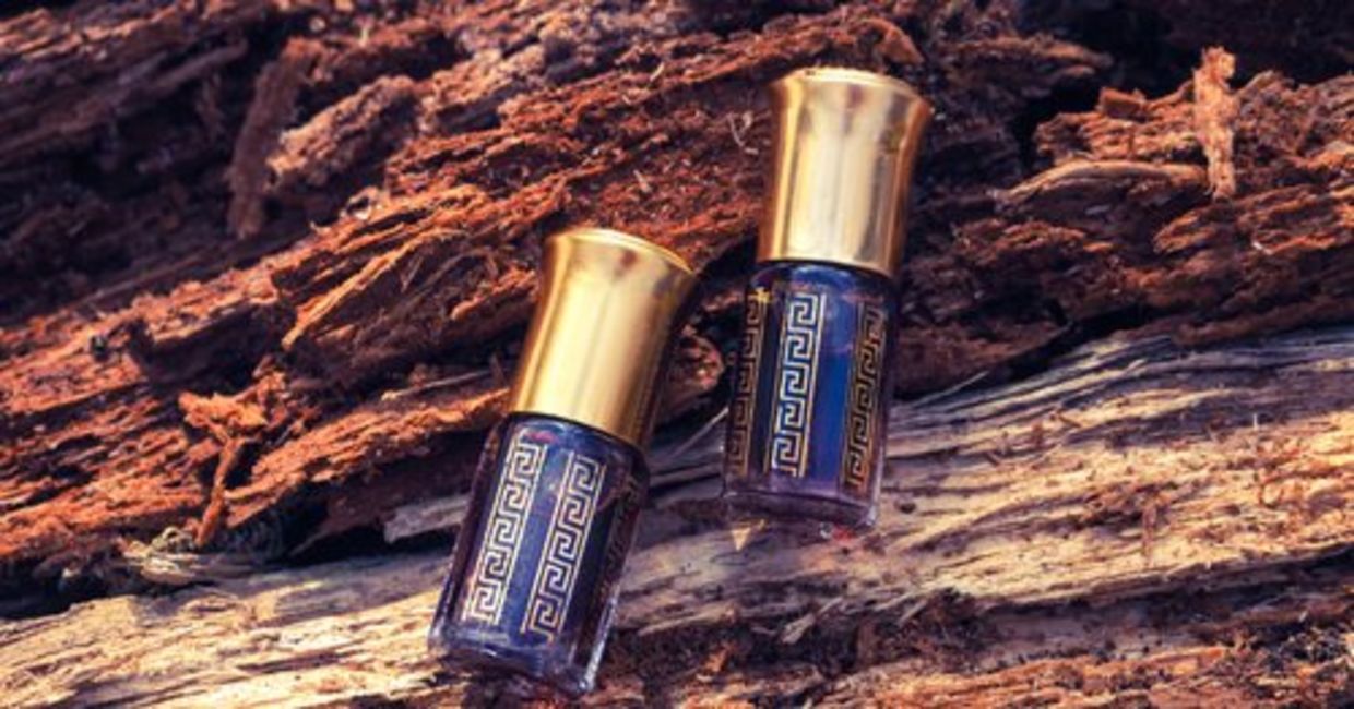 Oud chips with Arabian oud perfume.