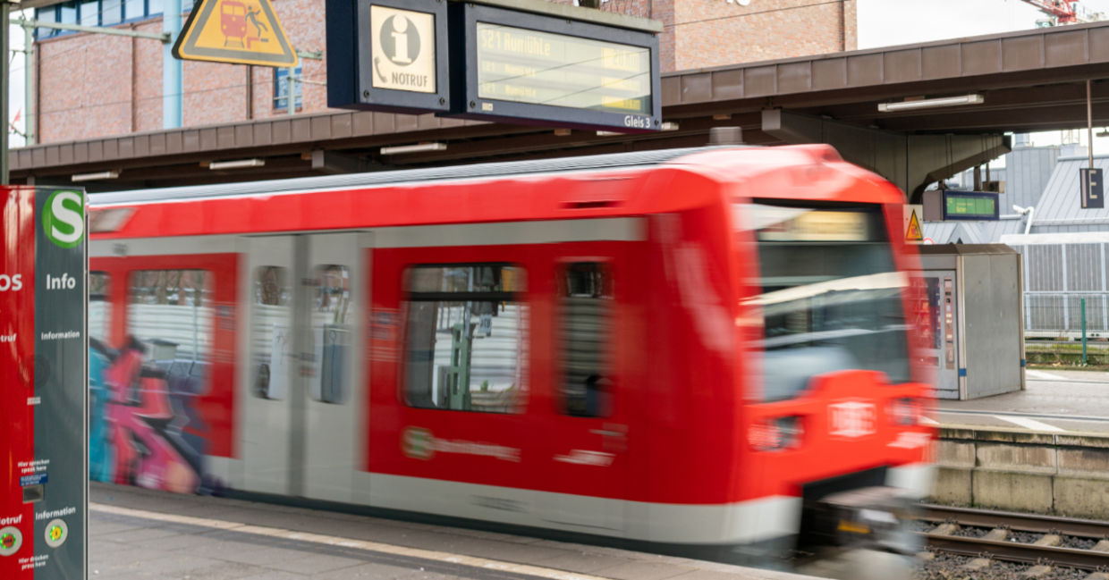 The world’s first driverless train arrives at Bergedorf Station in Hamburg.
