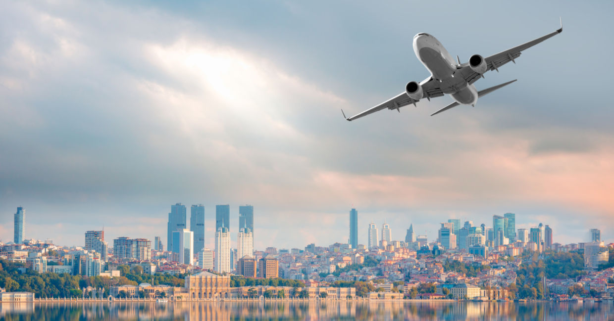 Airplanes in Turkey may soon use algae jet-fuel.