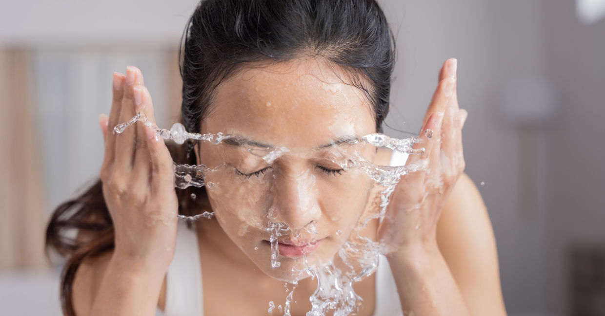 keep your face clean and healthy during the summer.