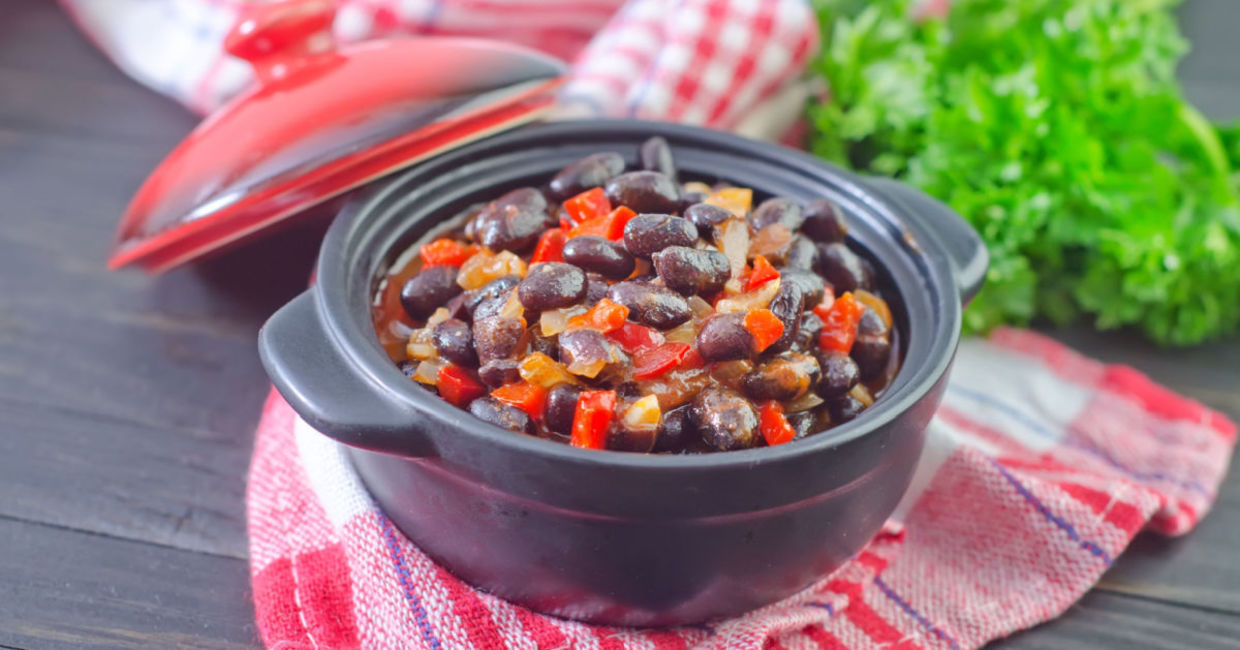 Black bean chili is full of antioxidants.