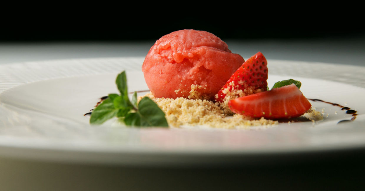 Non-dairy strawberry ices will cool you down.