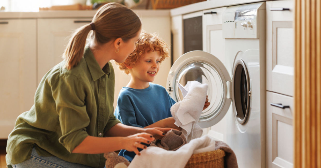 Getting clothing clean without hurting the environment.