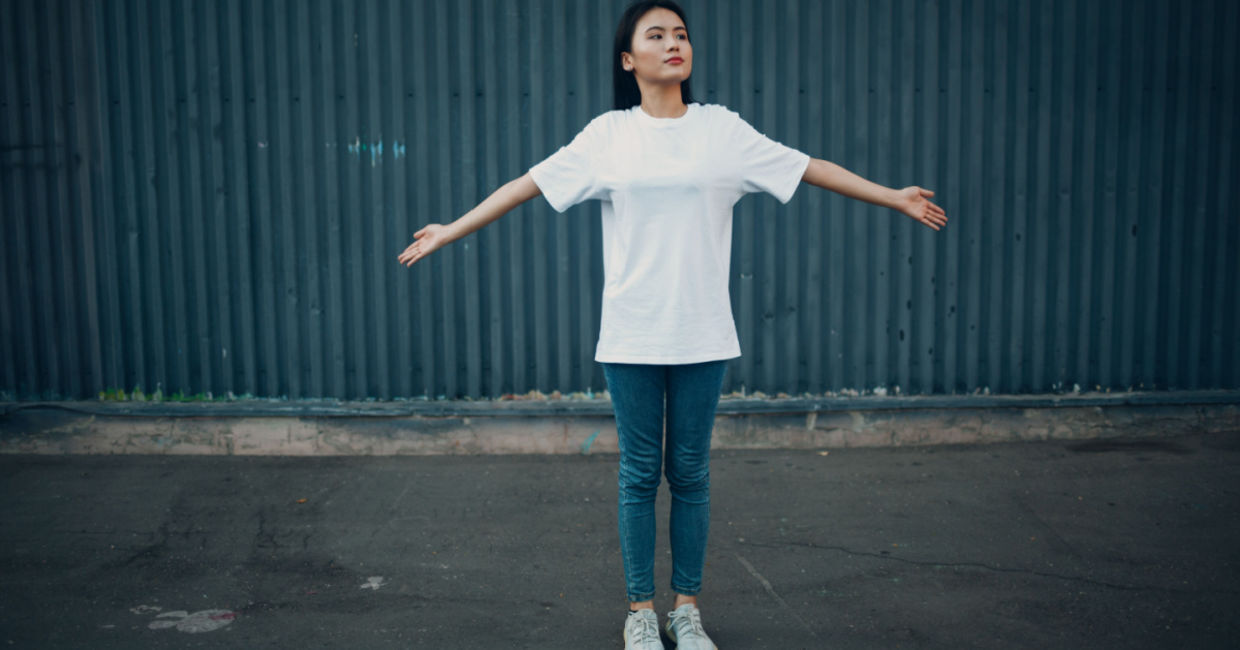 Woman standing in the last brocade,