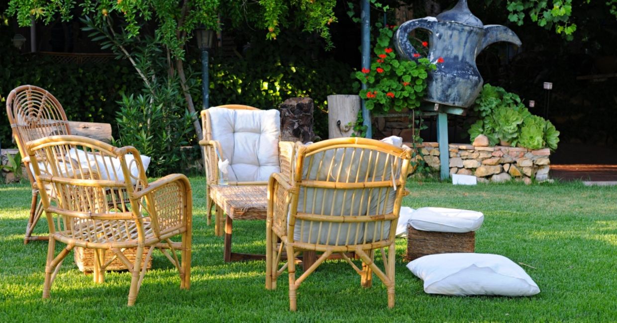 Inviting places to sit outdoors.