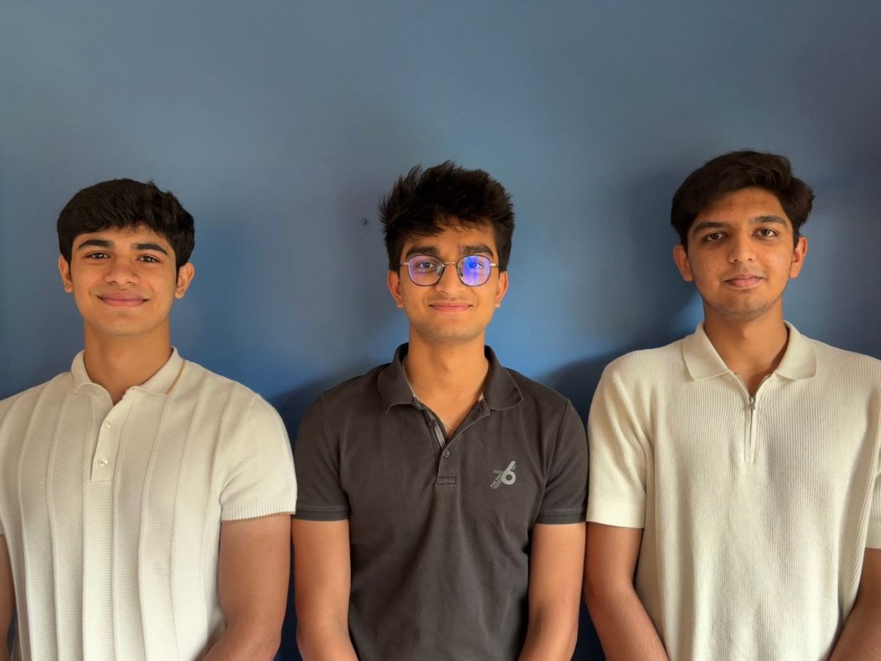 Dhruv Chaudhary, Mithran Ladhania, and Mridul Jain won the Earth Prize Asia for their invention.