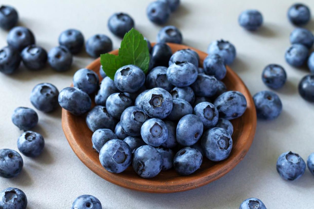 Berries contain antioxidants that could improve brain health.
