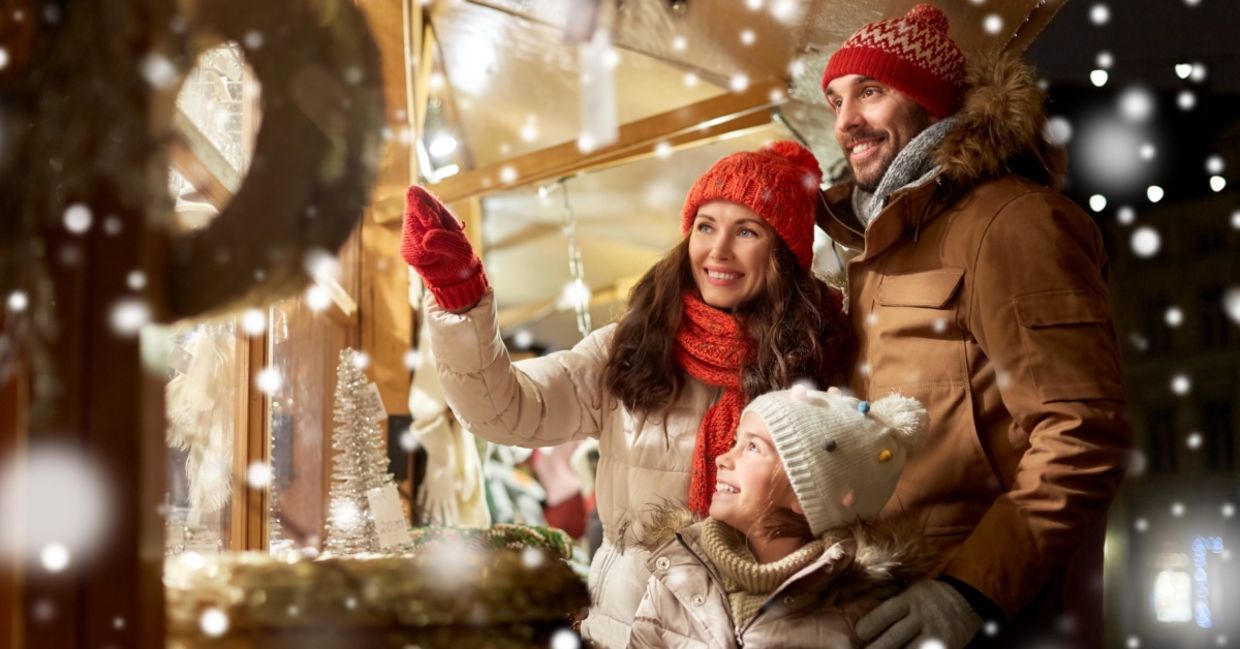 Family celebrating the season.