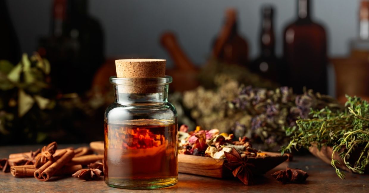 Essential cinnamon tincture.