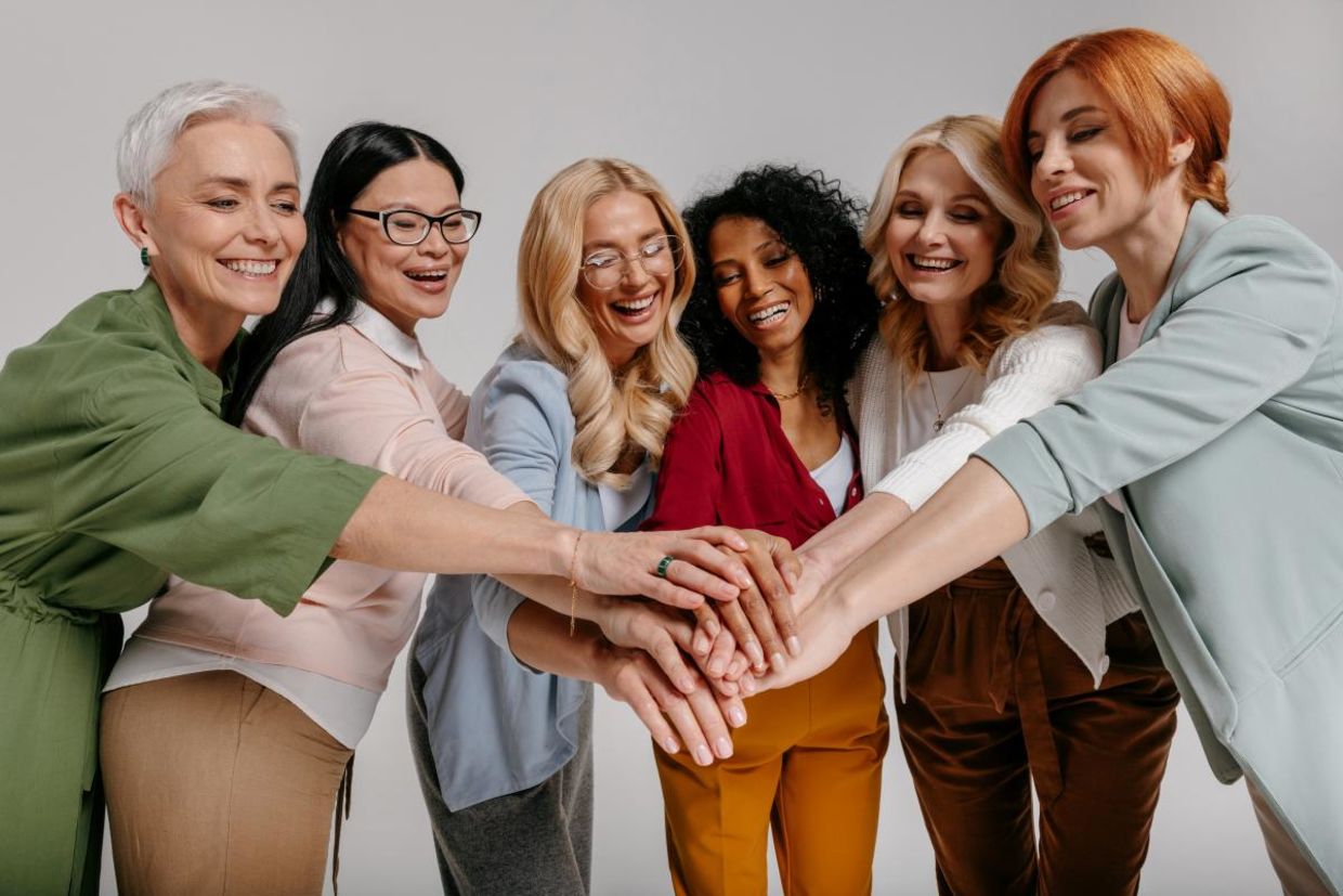 Celebrating all womwn.